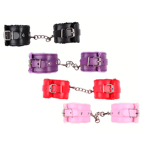 Esposas de vinipiel con felpa